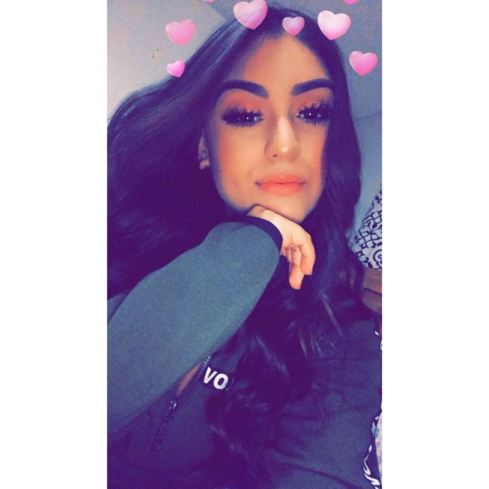 Meet your Posher, Yesenia